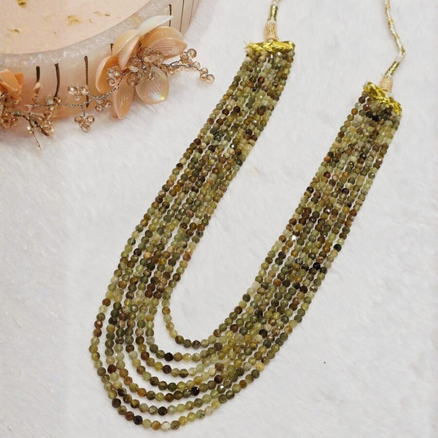 Pranite Beaded Necklace