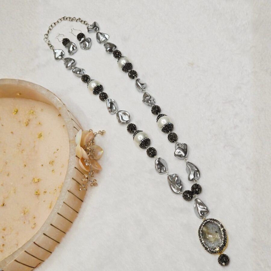 Barooka Pearl Necklace