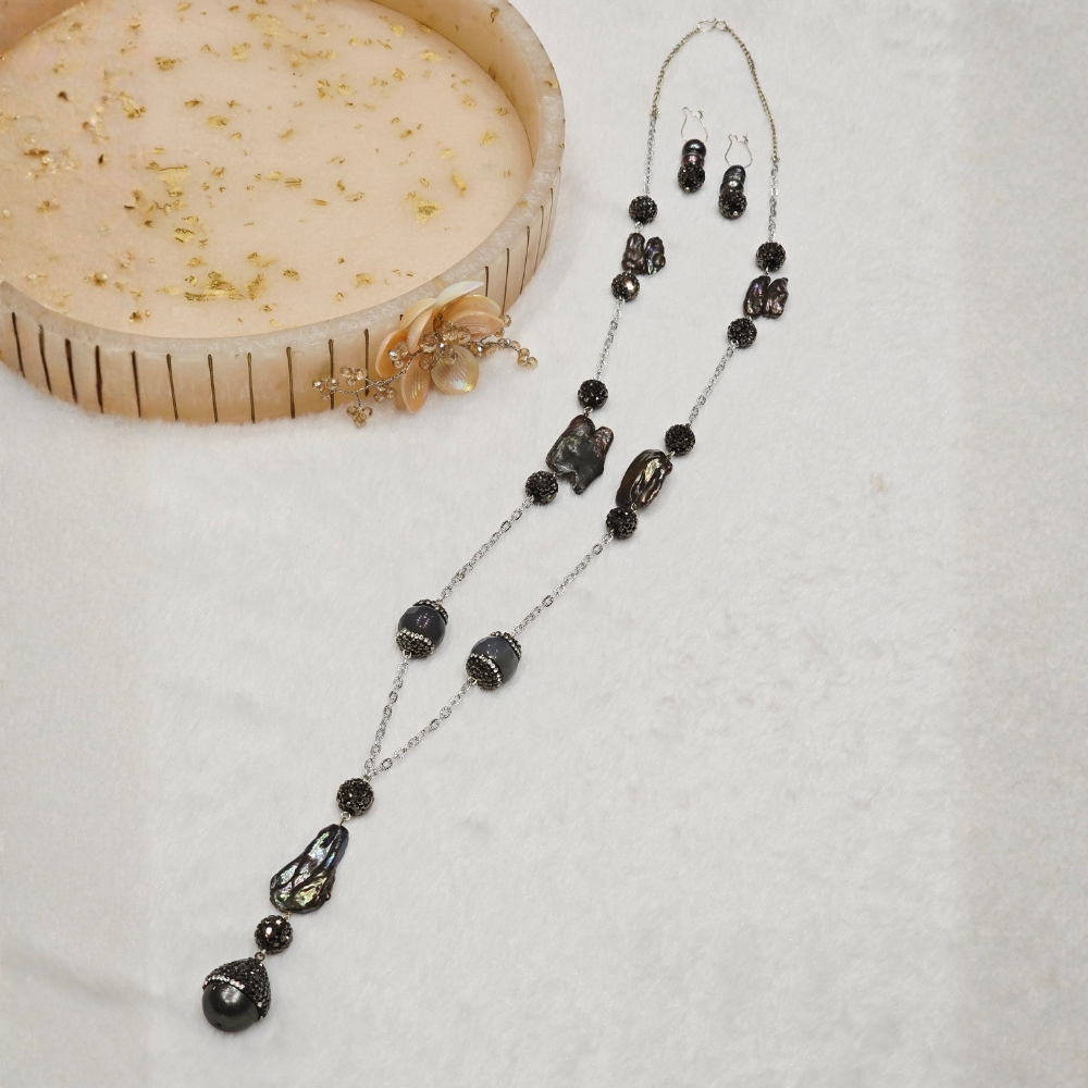 1-48.jpg Fresh Water Pearl Necklace - Image 1
