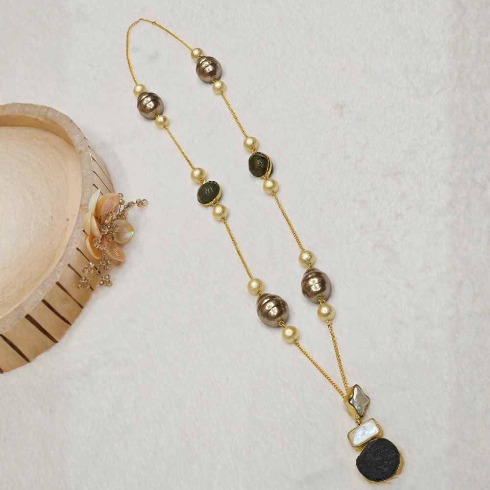1-77.jpg Fresh Water Pearl Necklace - Image 1