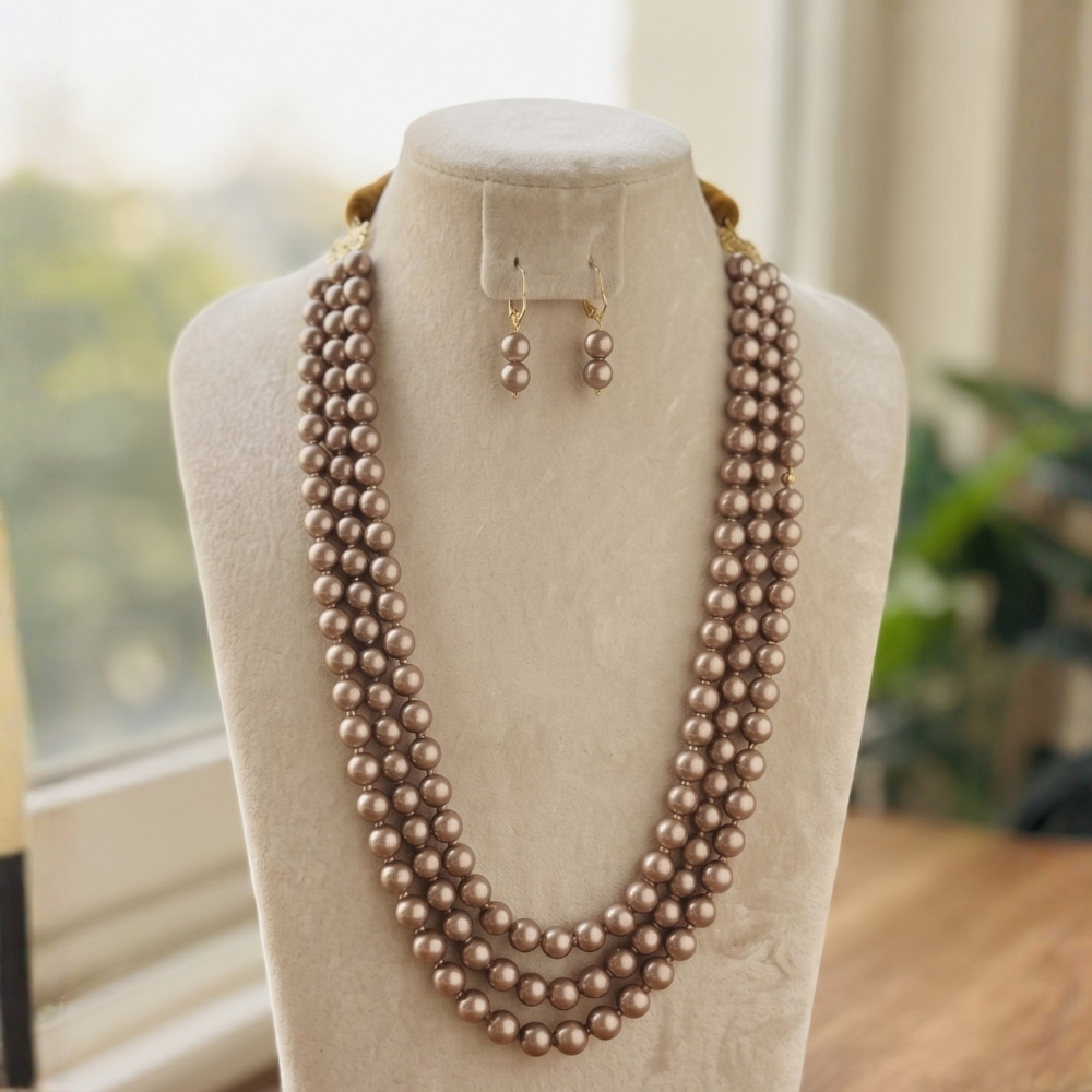 13 Pearl Necklace - Image 1