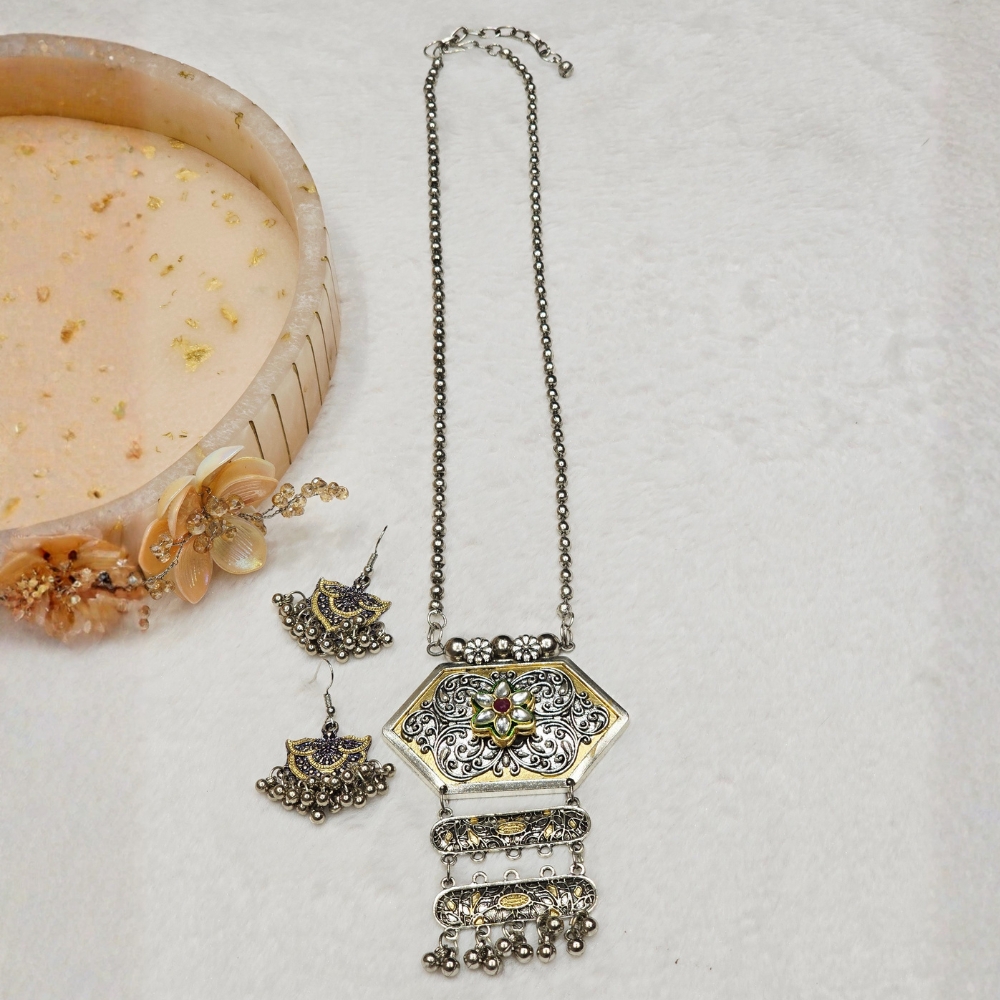 2-104.jpg Oxidized Necklace - Image 1