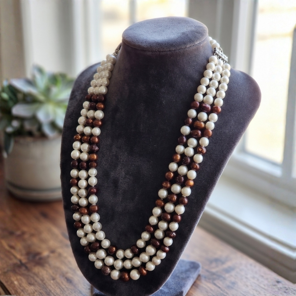 22 Fresh Water Pearls - Image 1