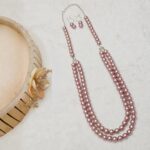 Metallic Pick Pearl Necklace